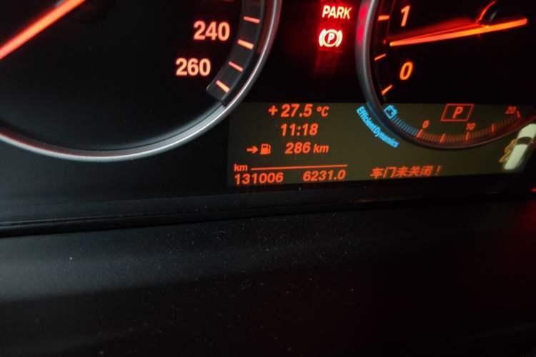 Used BMW X5 2014 xDrive35i Leading Model Odometer Close Up