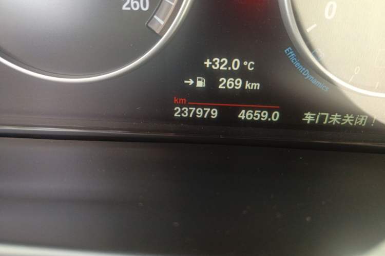 Used BMW X5 2014 xDrive35i Elegant Edition Odometer Close Up