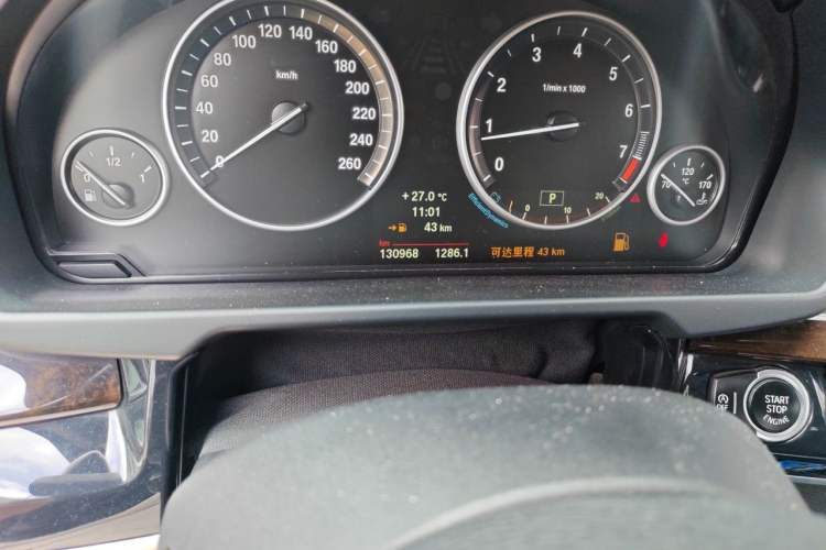 Used BMW X5 2014 xDrive35i Elegant Edition Odometer Close Up