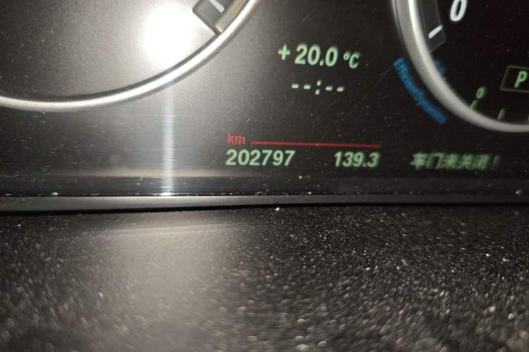 Used BMW X5 2014 xDrive35i Elegant Edition Odometer Close Up