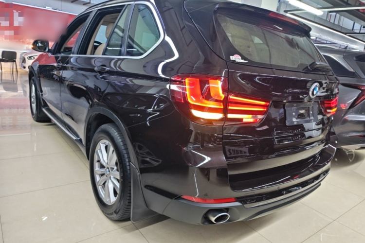 Used BMW X5 2014 xDrive35i Elegant Edition Rear Left 45 Deg