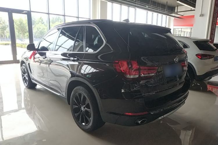 Used BMW X5 2014 xDrive35i Elegant Edition Rear Left 45 Deg