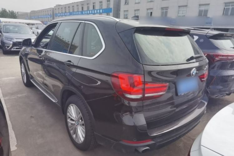 Used BMW X5 2014 xDrive35i Leading Model Rear Left 45 Deg