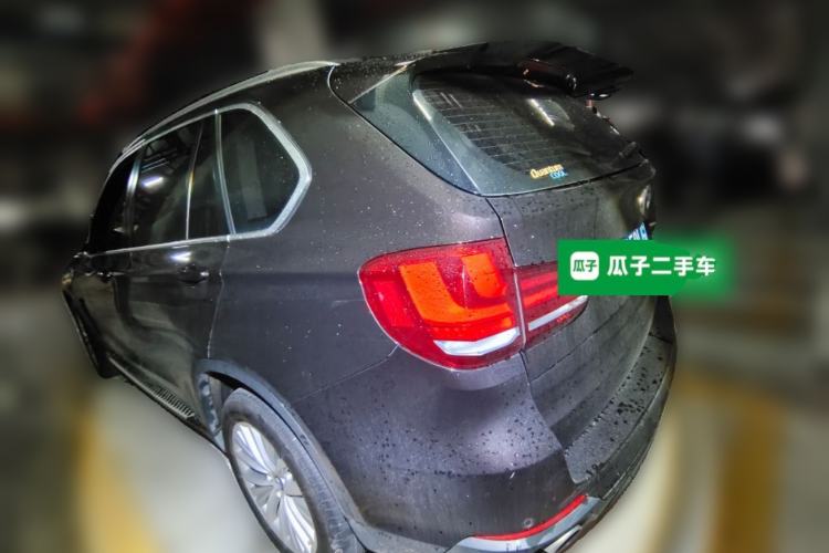 Used BMW X5 2014 xDrive35i Leading Model Rear Left 45 Deg