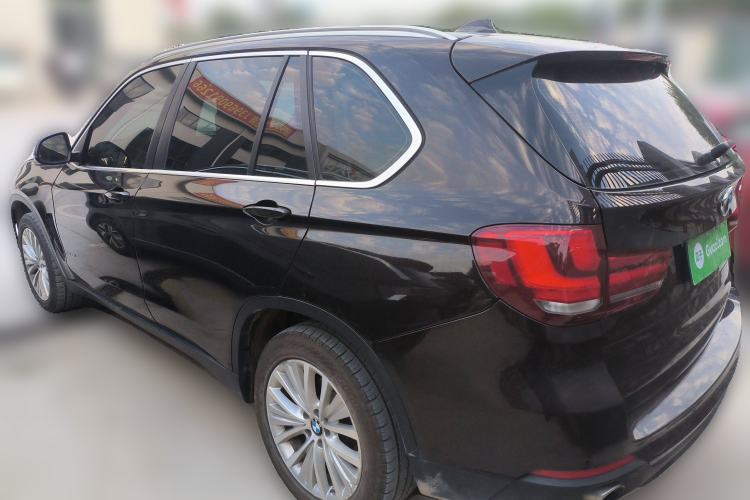 Used BMW X5 2014 xDrive35i Luxury Edition Rear Left 45 Deg