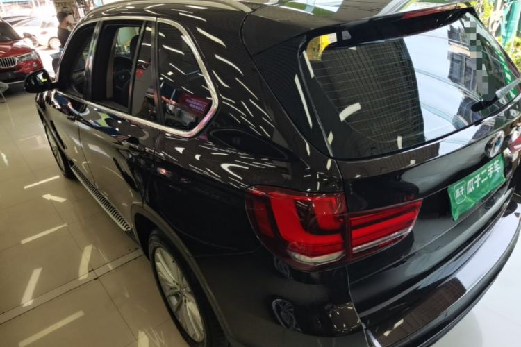 Used BMW X5 2014 xDrive35i Leading Model Rear Left 45 Deg