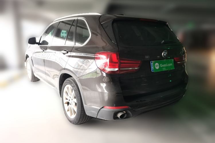 Used BMW X5 2014 xDrive35i Leading Model Rear Left 45 Deg