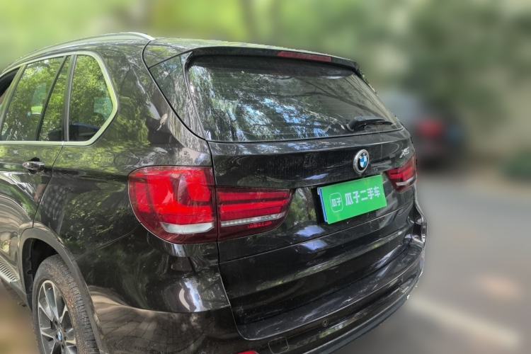 Used BMW X5 2014 xDrive35i Leading Model Rear Left 45 Deg