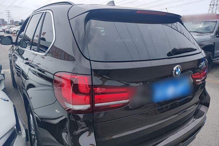 Used BMW X5 2014 xDrive35i U.S. specification Rear Left 45 Deg
