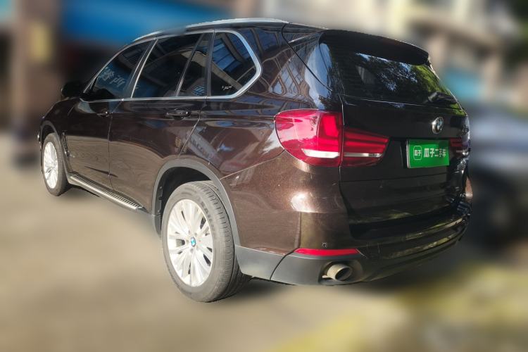 Used BMW X5 2014 xDrive35i Leading Model Rear Left 45 Deg