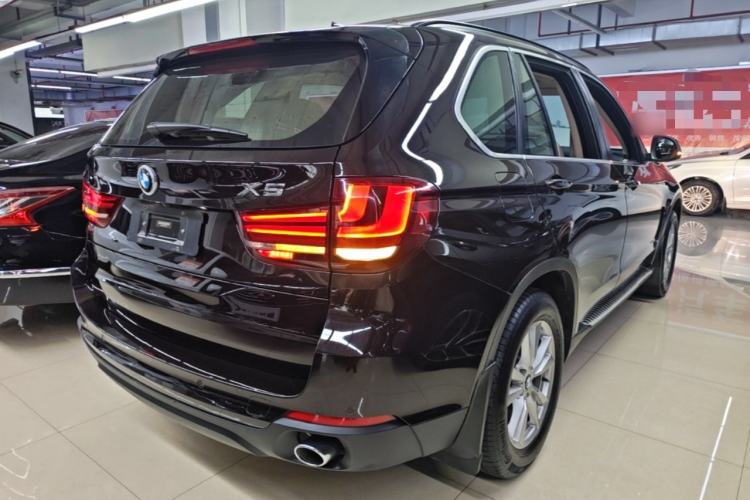 Used BMW X5 2014 xDrive35i Elegant Edition Rear Right 45 Deg