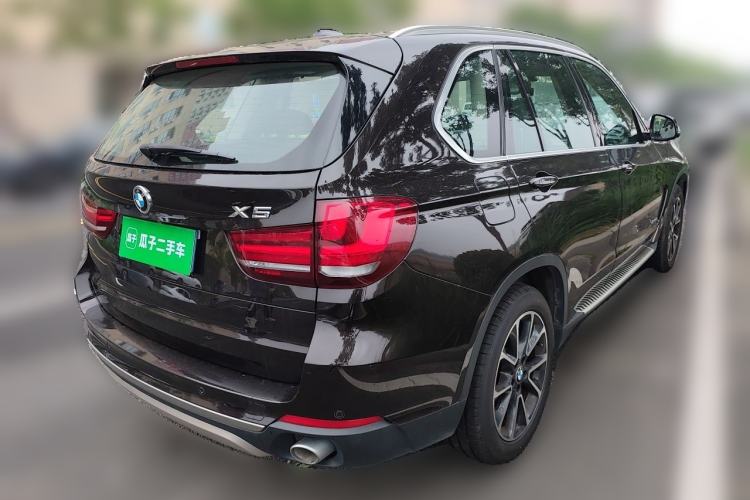 Used BMW X5 2014 xDrive35i Luxury Edition Rear Right 45 Deg