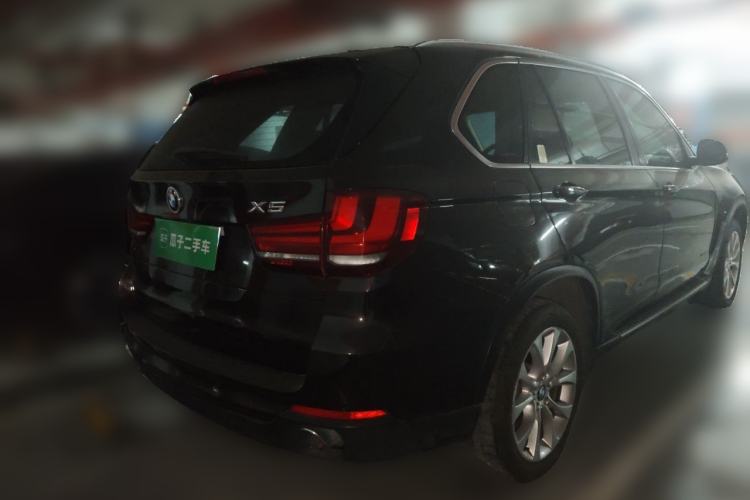 Used BMW X5 2014 xDrive35i Elegant Edition Rear Right 45 Deg