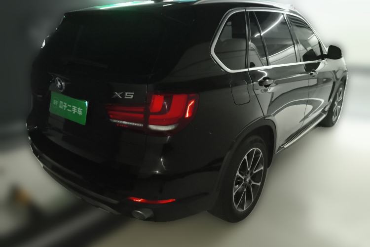 Used BMW X5  Rear Right 45 Deg