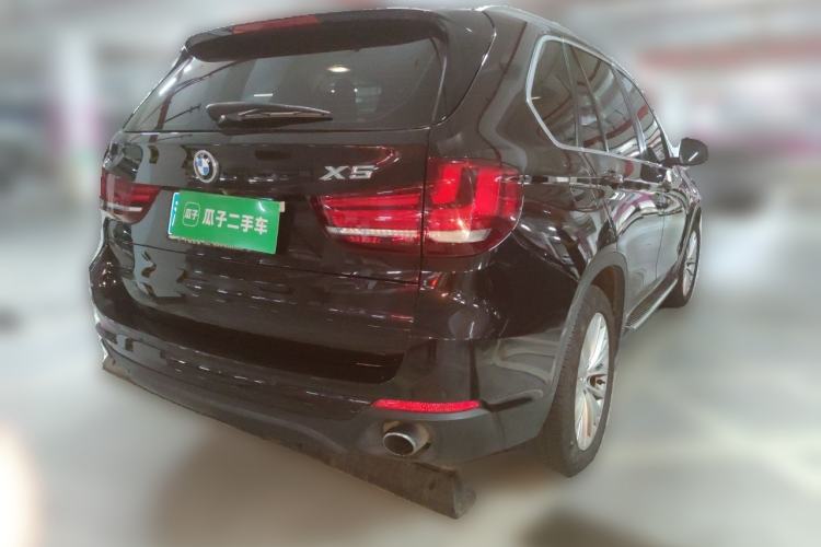 Used BMW X5 2014 xDrive35i Leading Model Rear Right 45 Deg