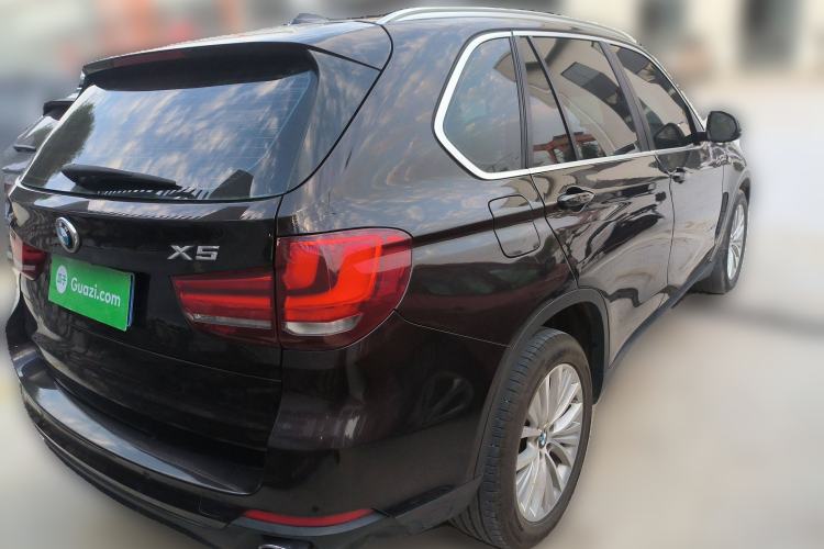 Used BMW X5 2014 xDrive35i Luxury Edition Rear Right 45 Deg