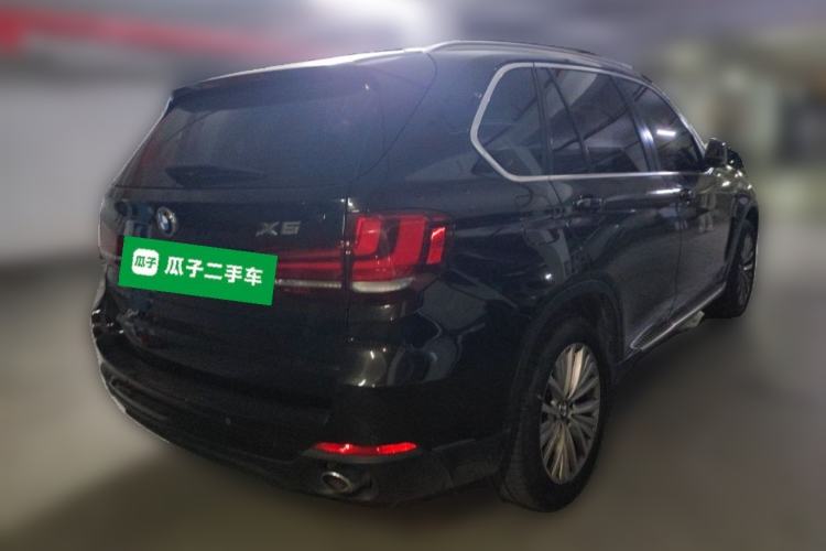 Used BMW X5 2014 xDrive35i Leading Model Rear Right 45 Deg
