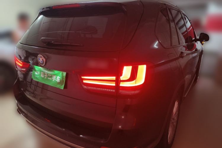 Used BMW X5 2014 xDrive35i Leading Model Rear Right 45 Deg