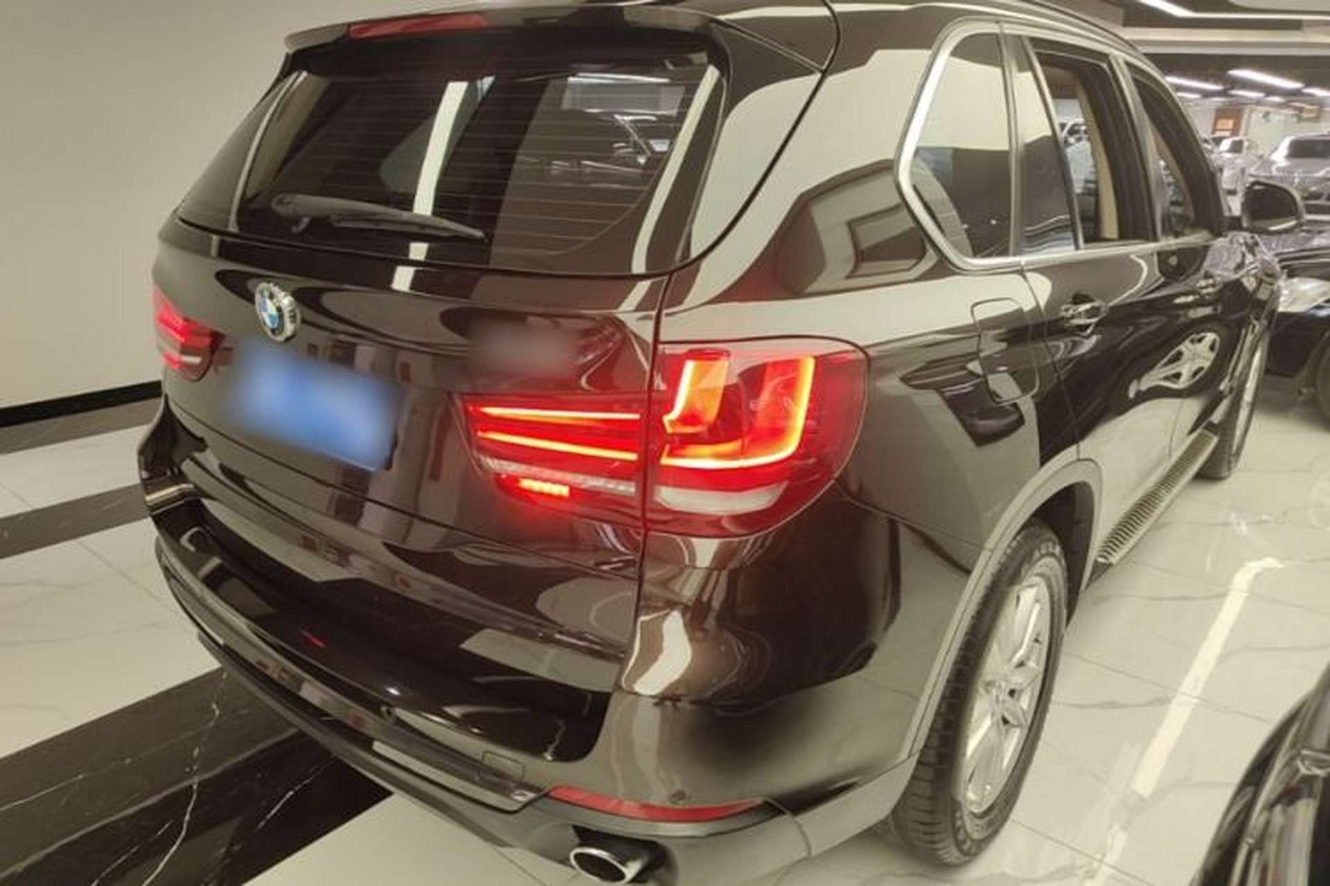 Used BMW X5 2014 xDrive35i Elegant Edition Rear Right 45 Deg