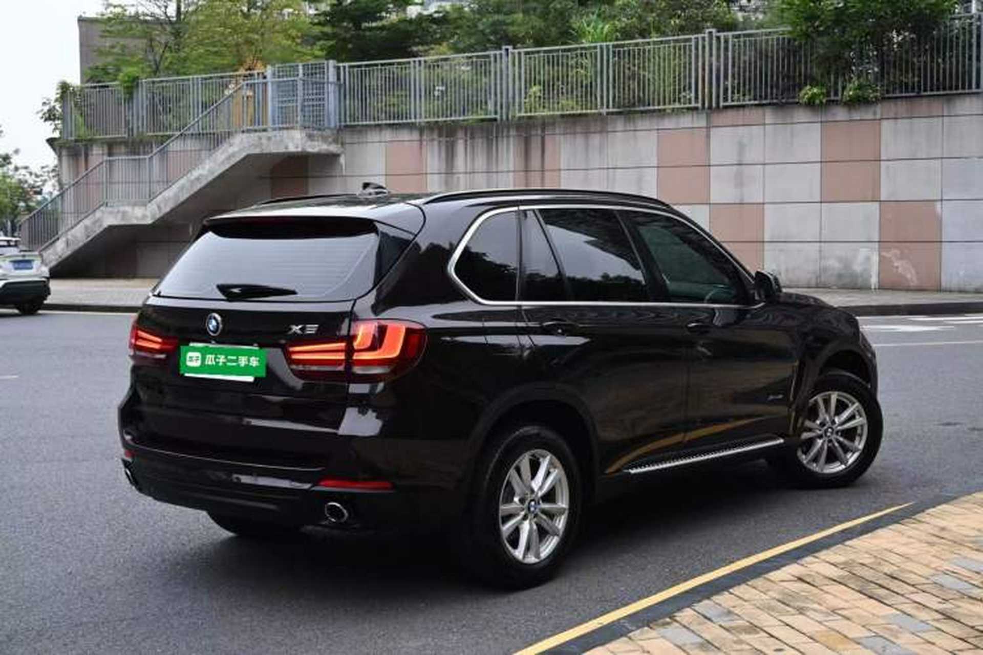 Used BMW X5 2014 xDrive35i Elegant Edition Rear Right 45 Deg