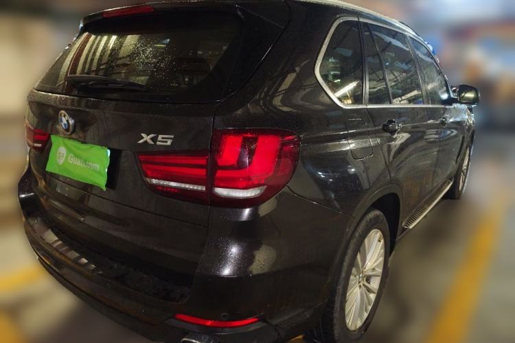 Used BMW X5 2014 xDrive35i Luxury Edition Rear Right 45 Deg