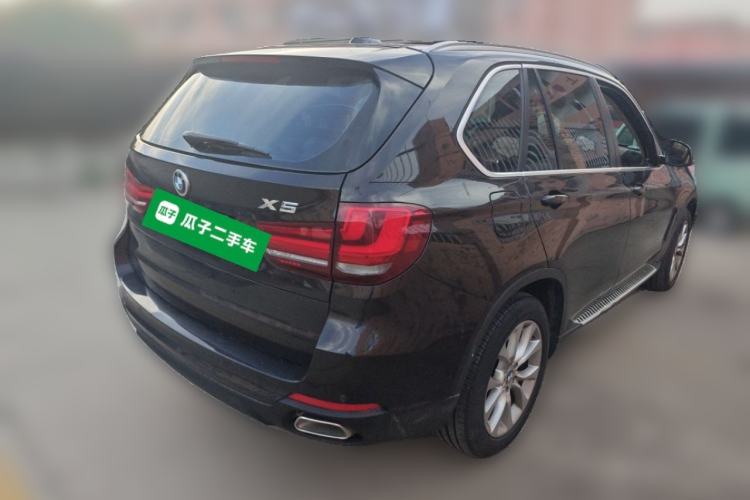 Used BMW X5 2014 xDrive35i Leading Model Rear Right 45 Deg