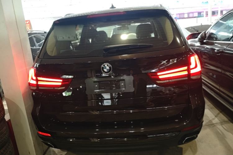 Used BMW X5 2014 xDrive35i Leading Model Rear