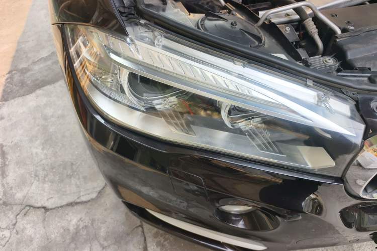 Used BMW X5 2014 xDrive35i Leading Model Right Front Headlight
