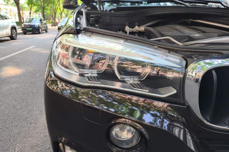 Used BMW X5 2014 xDrive35i Elegant Edition Right Front Headlight