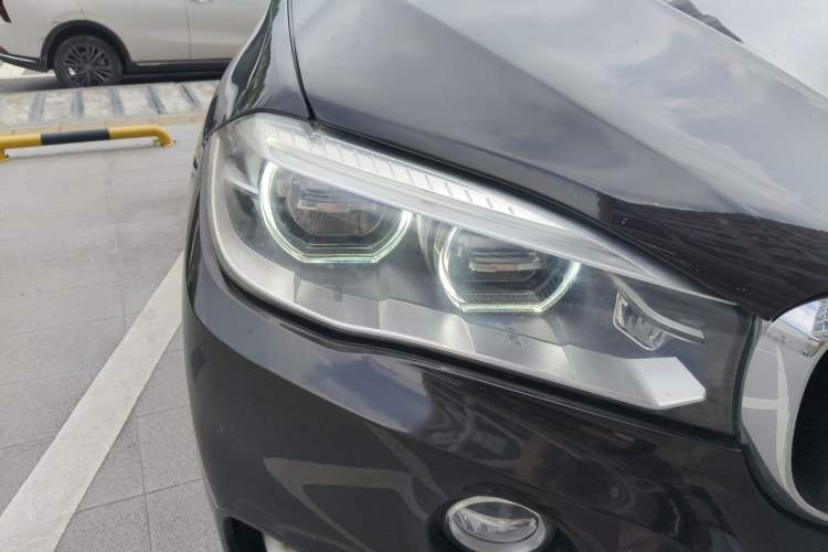 Used BMW X5 2014 xDrive35i Elegant Edition Right Front Headlight