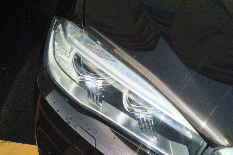 Used BMW X5 2014 xDrive35i Luxury Edition Right Front Headlight
