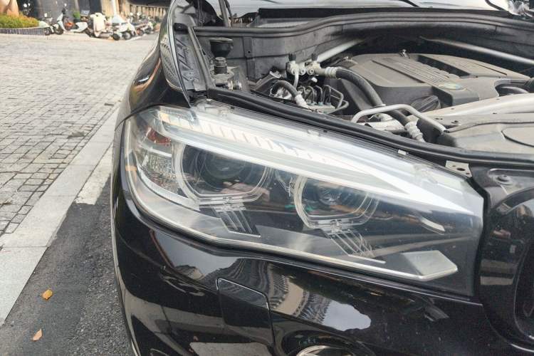 Used BMW X5 2014 xDrive35i Leading Model Right Front Headlight