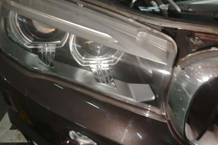 Used BMW X5 2014 xDrive35i Elegant Edition Right Front Headlight