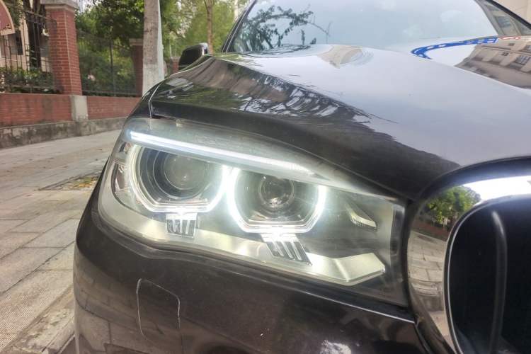 Used BMW X5 2014 xDrive35i U.S. specification Right Front Headlight