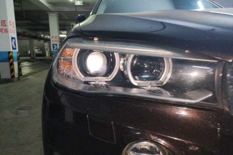 Used BMW X5 2014 xDrive35i Leading Model Right Front Headlight