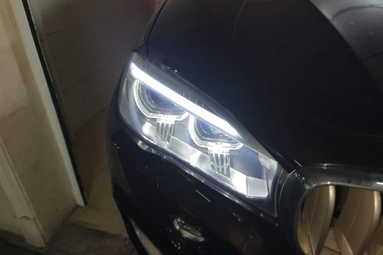 Used BMW X5 2014 xDrive35i Leading Model Right Front Headlight