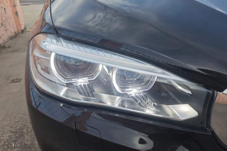 Used BMW X5 2014 xDrive35i Leading Model Right Front Headlight