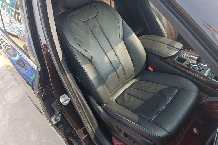 Used BMW X5 2014 xDrive35i Elegant Edition Right Front Seat