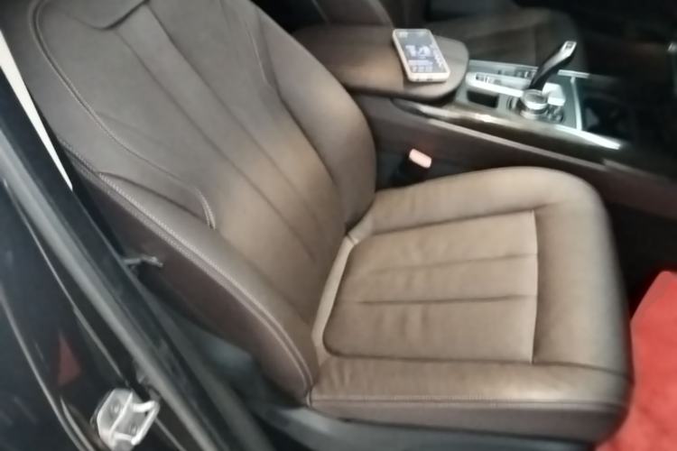 Used BMW X5 2014 xDrive35i Leading Model Right Front Seat