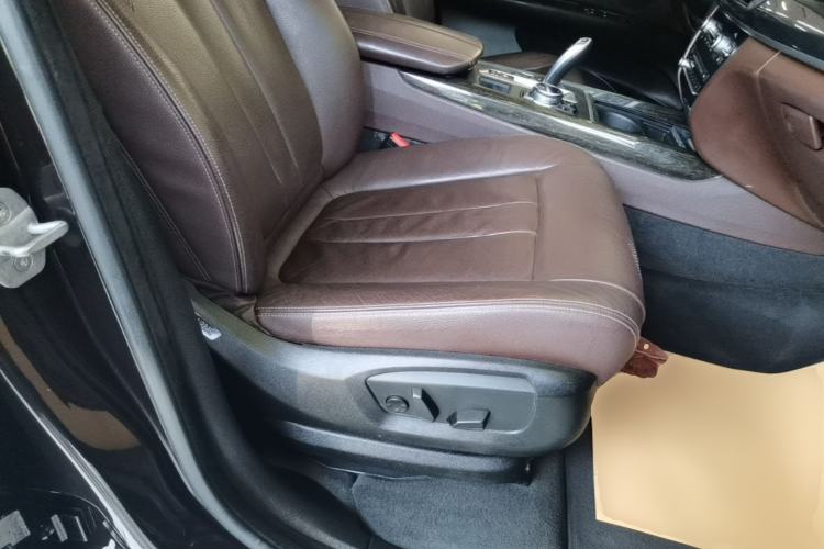Used BMW X5 2014 xDrive35i Leading Model Right Front Seat