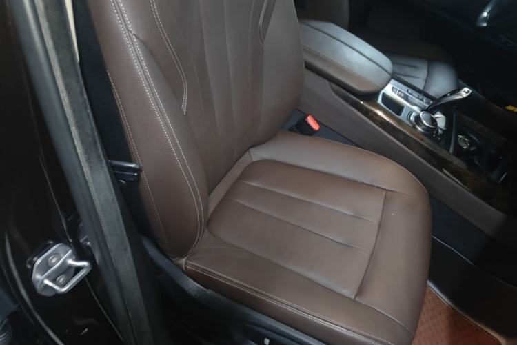 Used BMW X5 2014 xDrive35i Elegant Edition Right Front Seat
