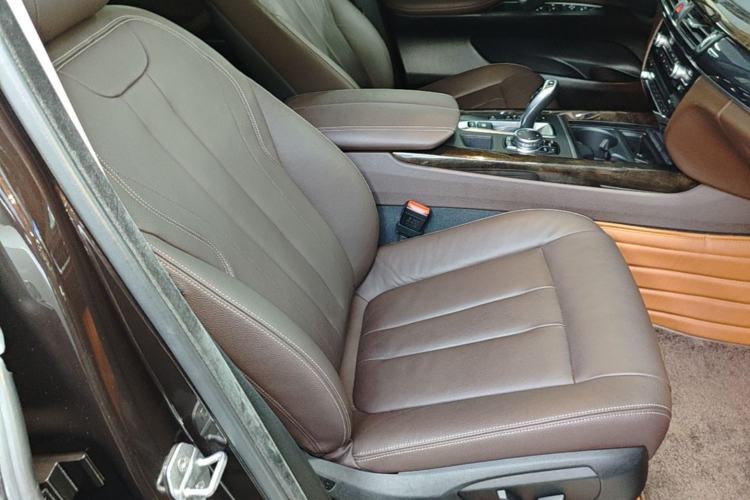 Used BMW X5 2014 xDrive35i Elegant Edition Right Front Seat
