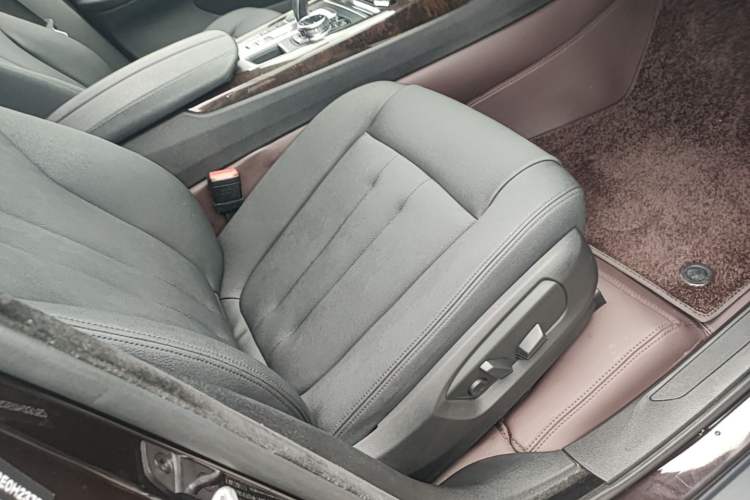 Used BMW X5 2014 xDrive35i U.S. specification Right Front Seat