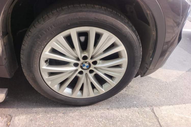 Used BMW X5 2014 xDrive35i U.S. specification Right Front Wheel Hub