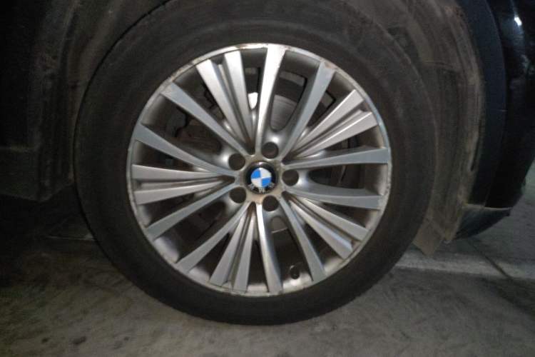 Used BMW X5 2014 xDrive35i Leading Model Right Front Wheel Hub
