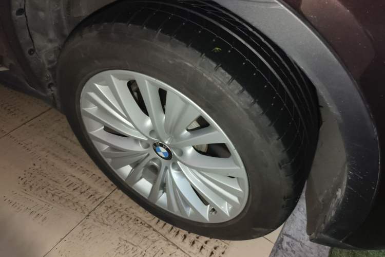 Used BMW X5 2014 xDrive35i Leading Model Right Front Wheel Hub