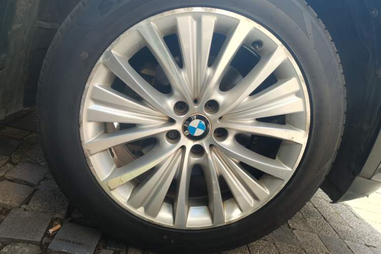 Used BMW X5 2014 xDrive35i Leading Model Right Front Wheel Hub