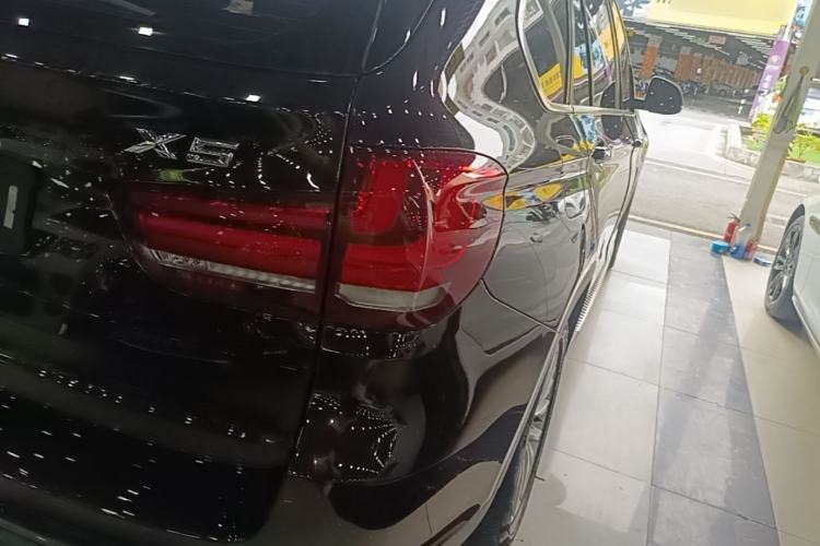 Used BMW X5 2014 xDrive35i Elegant Edition Right Rear Taillight