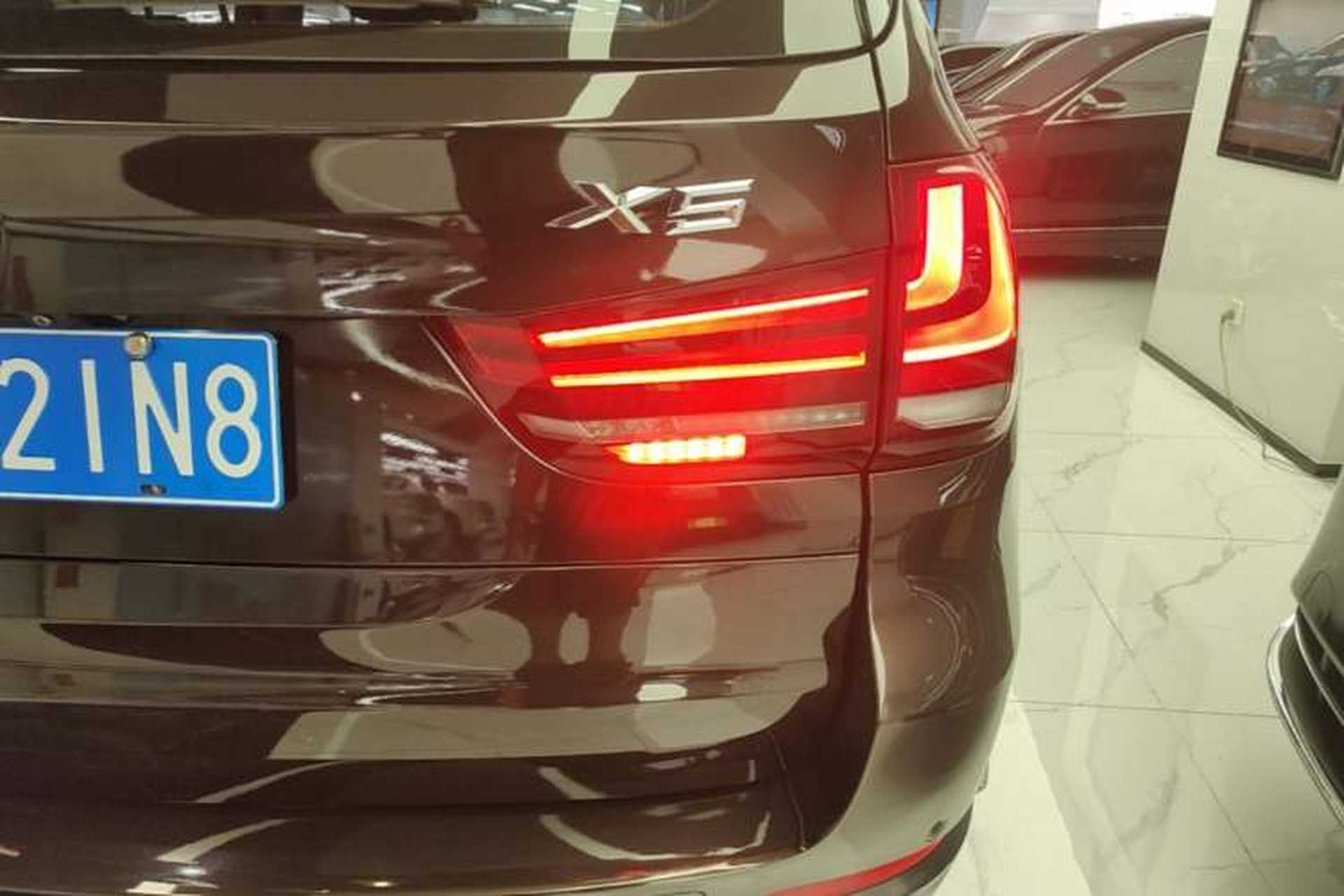 Used BMW X5 2014 xDrive35i Elegant Edition Right Rear Taillight