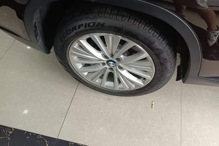 Used BMW X5 2014 xDrive35i Elegant Edition Right Rear Wheel Hub